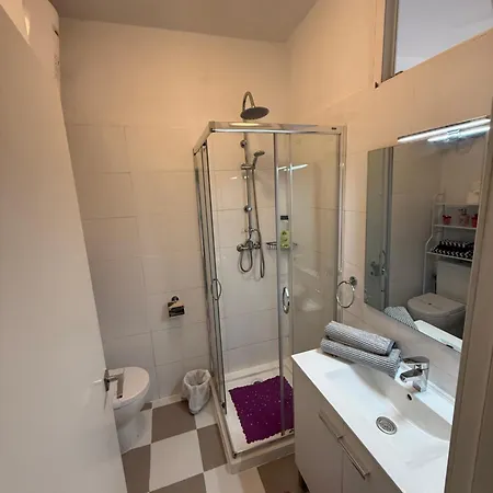-patio Andaluz- Apartament Marbella